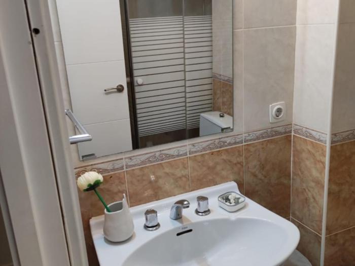 Apartamento Apartamento Triana Plaza Cuba.wifi 500mb Netflix Sevilla